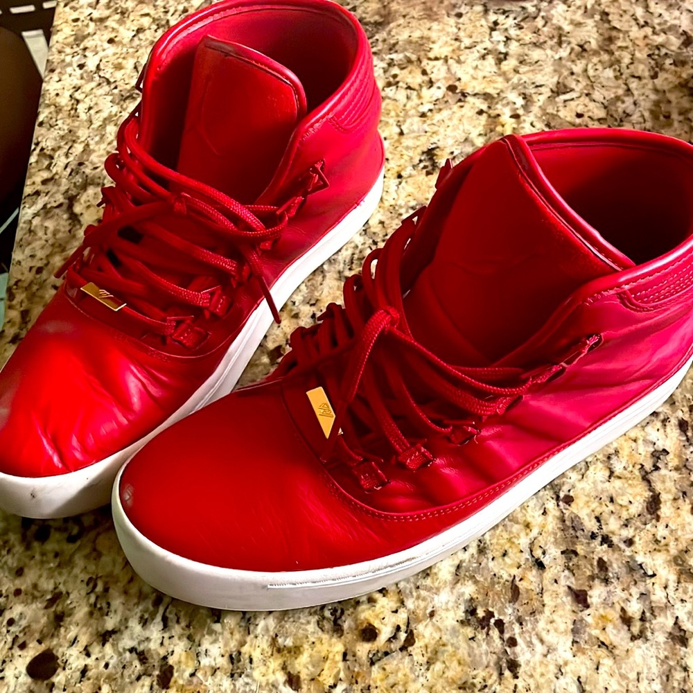 Red Jordan High Top Leather Shoes - size 10 -768934-601